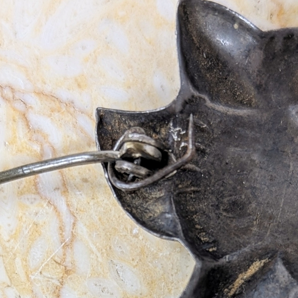 Vintage Pressed Sterling Silver Blue Ribbon Gold Eyes 1950's Kitten Cat Brooch - Picture 7 of 11